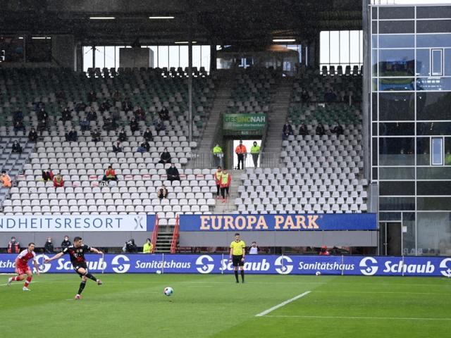 爱游戏平台-有生之年，德甲永恒纪录续写！谁的40球含金量更高？